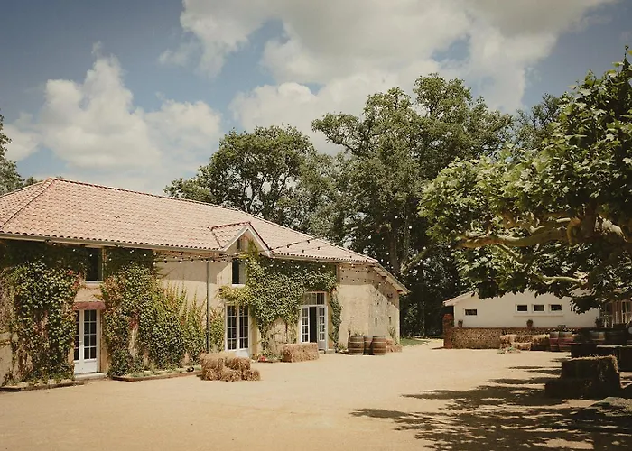 Domaine De Bassibé Bed & Breakfast