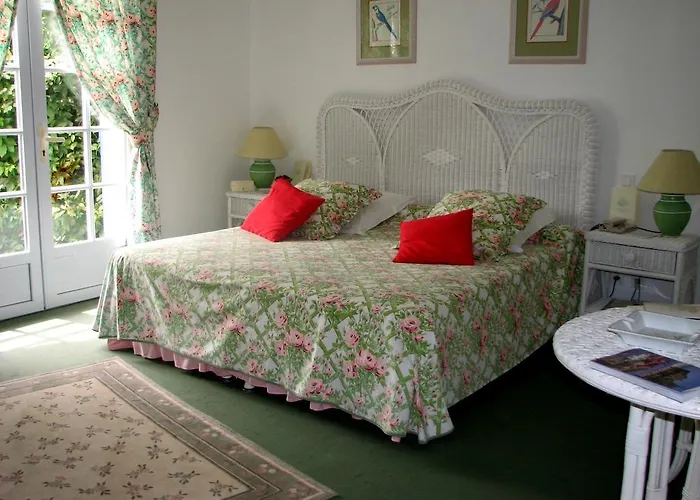 Bed & Breakfast Domaine De Bassibé 3*