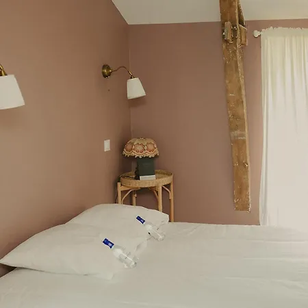 Bed & Breakfast Domaine De Bassibe