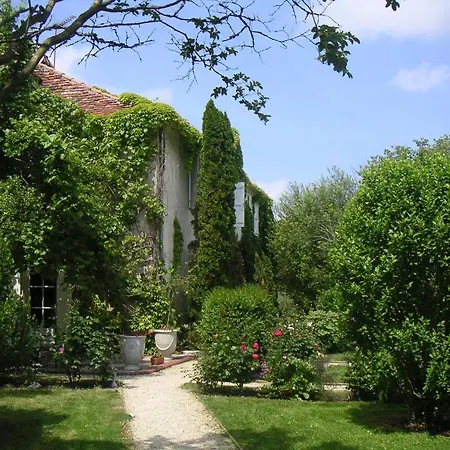 Domaine De Bassibe Bed & Breakfast