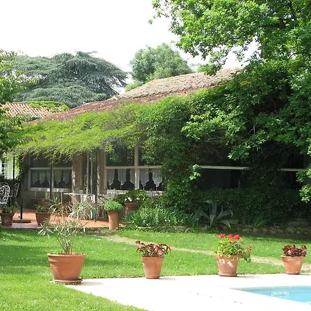 Domaine De Bassibe 4*