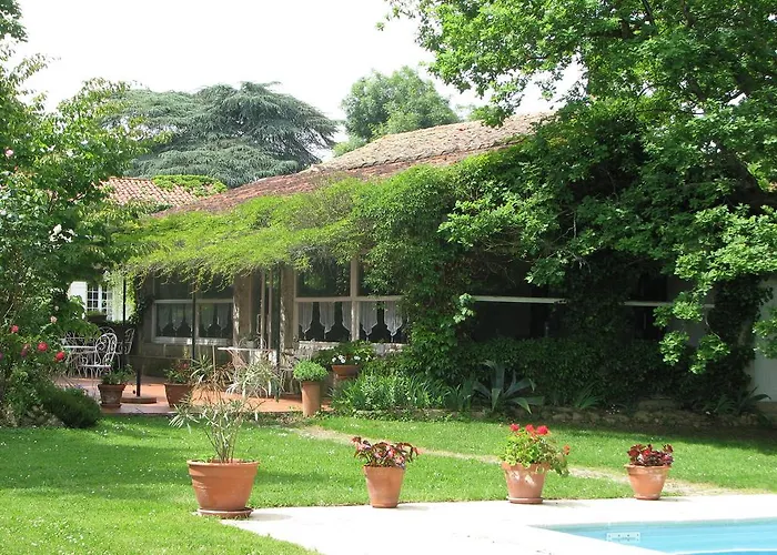 Domaine De Bassibe 3*